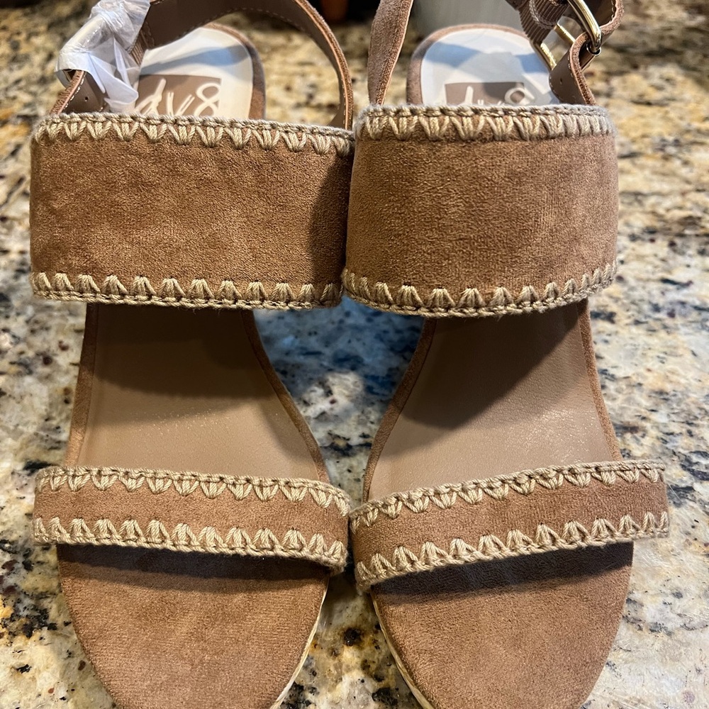 DV by Dolce Vita Brown Sandals with Stitch Detail